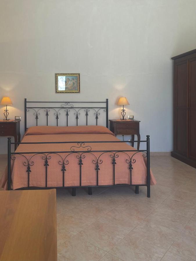 La Rondine Bed And Breakfast Uggiano La Chiesa Zewnętrze zdjęcie